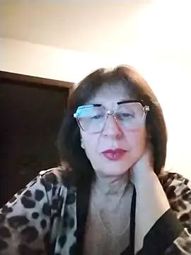 Snapshot of AlbinaXPretty chatting on October 3, 9:23 pm AlbinaXPretty online show from October 3, 9:23 pm