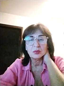 Snapshot of AlbinaXPretty chatting on October 8, 7:11 pm AlbinaXPretty online show from October 8, 7:11 pm