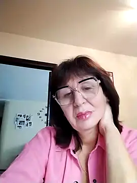 Snapshot of AlbinaXPretty chatting on October 16, 8:26 am AlbinaXPretty online show from October 16, 8:26 am