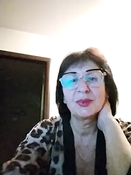 Snapshot of AlbinaXPretty chatting on October 18, 8:53 pm AlbinaXPretty online show from October 18, 8:53 pm