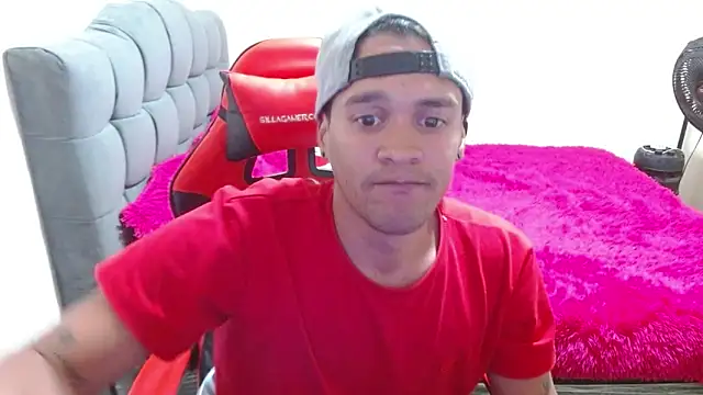 kelvin jhoseth1 online show from January 5, 2:38 am