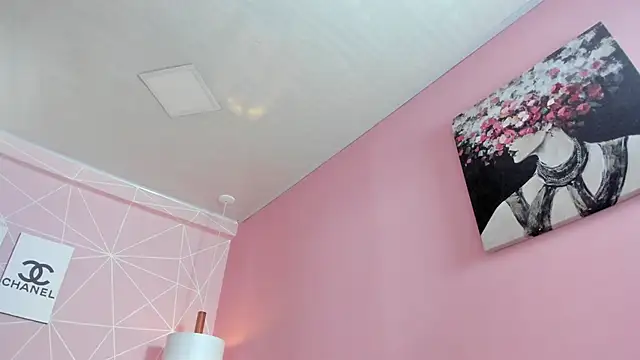 Snapshot of dolly_zoe chatting on November 11, 9:37 pm dolly zoe online show from November 11, 9:37 pm