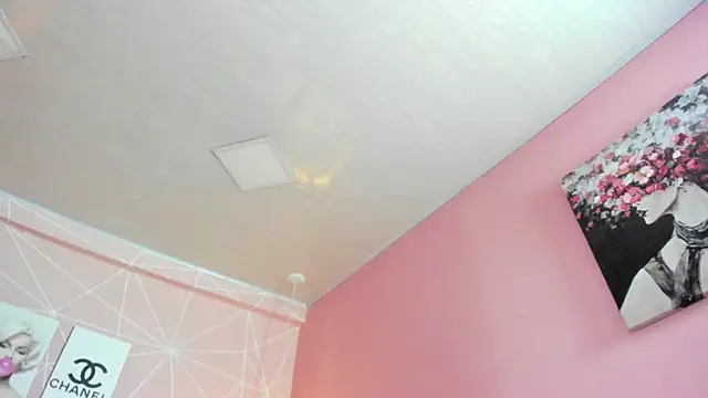 Snapshot of dolly_zoe chatting on November 27, 4:58 am dolly zoe online show from November 27, 4:58 am