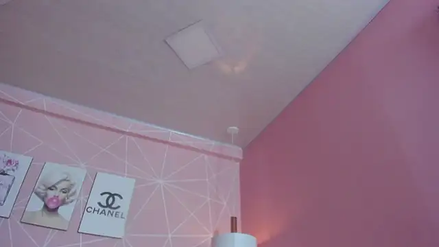 Snapshot of dolly_zoe chatting on January 14, 8:36 pm dolly zoe online show from January 14, 8:36 pm