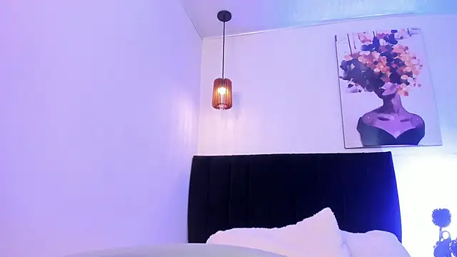 Snapshot of dolly_zoe chatting on February 12, 6:08 am dolly zoe online show from February 12, 6:08 am