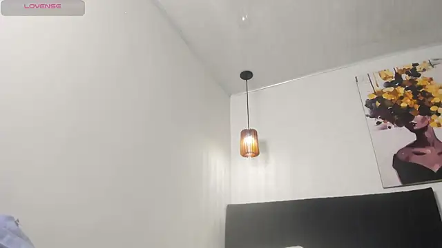 Snapshot of dolly_zoe chatting on February 21, 5:08 am dolly zoe online show from February 21, 5:08 am