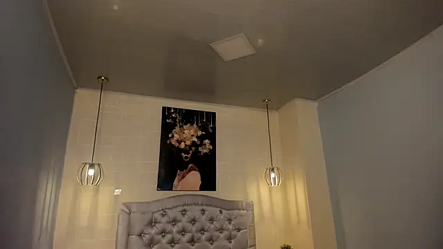 ayshel   online show from February 12, 4:44 am