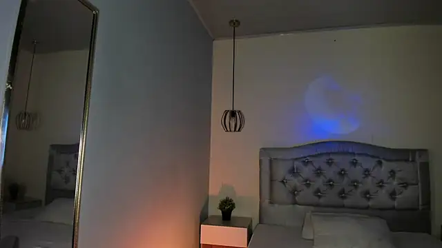 ayshel   online show from January 7, 10:34 pm