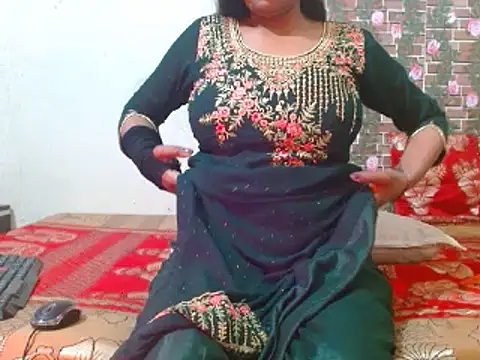 nikitahot3 online show from February 16, 8:54 am