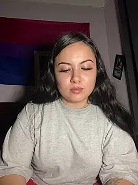 xocrybaby online show from December 7, 10:28 pm