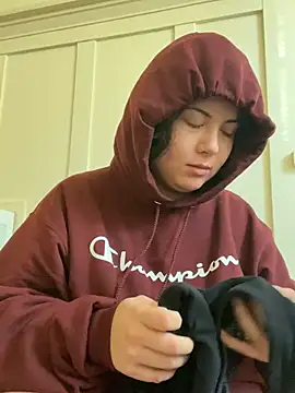 xocrybaby online show from December 15, 4:37 pm