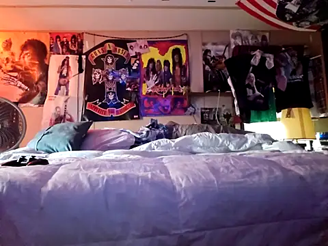 Snapshot of j_hollywood91 chatting on March 12, 11:53 am j hollywood91 online show from March 12, 11:53 am