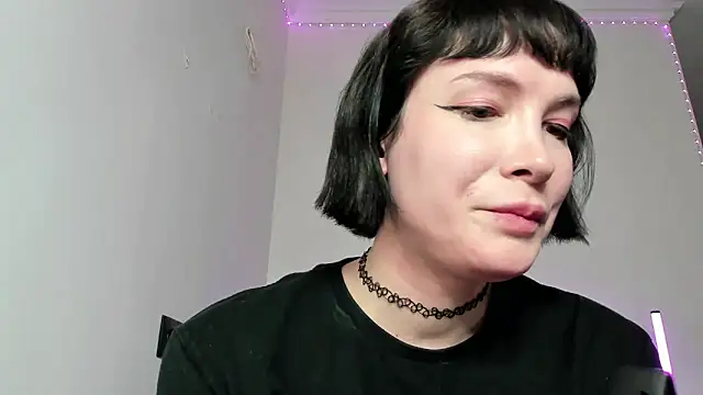 dollmore online show from January 7, 7:38 pm