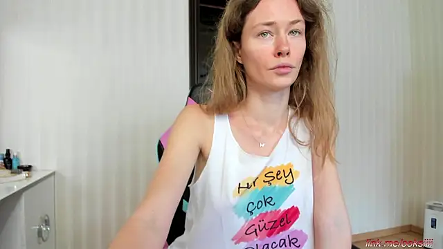 ooksiiii online show from September 18, 1:02 pm