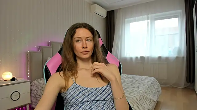 ooksiiii online show from March 21, 1:48 pm