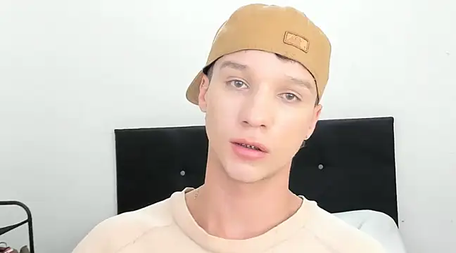 angelcortes online show from December 26, 2:05 pm