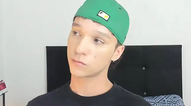 angelcortes online show from January 13, 11:19 am