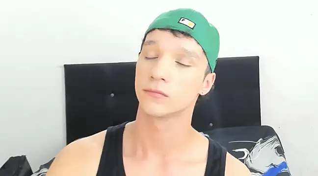 angelcortes online show from January 16, 11:48 pm