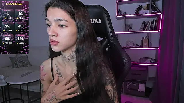 Snapshot of vinkitinkii chatting on January 5, 7:17 am vinkitinkii online show from January 5, 7:17 am