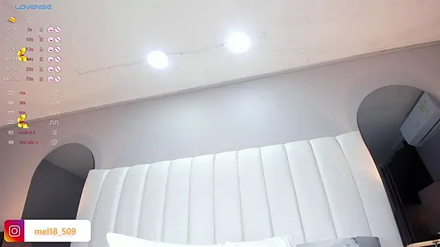 MelanieKlaus online show from February 7, 7:07 am