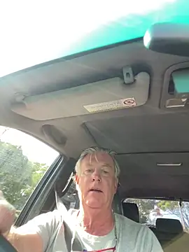 Snapshot of littleone01234 chatting on December 9, 10:20 pm littleone01234 online show from December 9, 10:20 pm