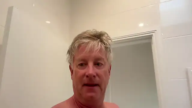 Snapshot of littleone01234 chatting on March 11, 8:31 pm littleone01234 online show from March 11, 8:31 pm