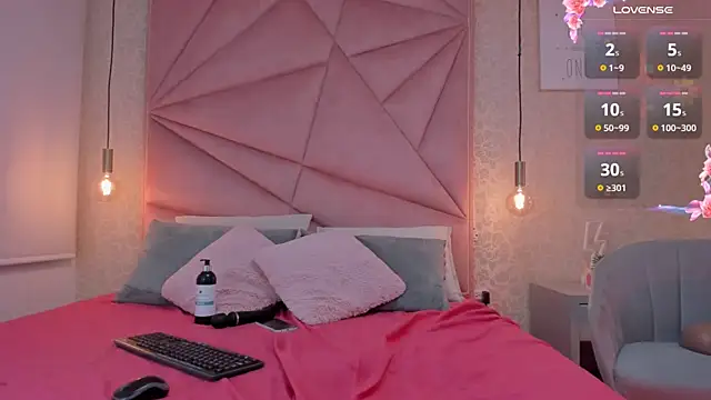 Snapshot of violett_sex_ chatting on January 25, 4:02 am violett sex online show from January 25, 4:02 am