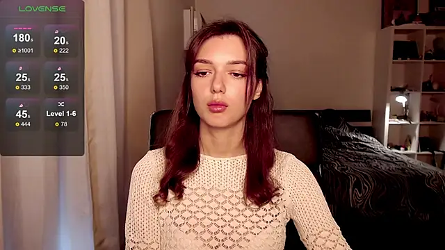 Snapshot of olivia_jeas chatting on March 19, 9:16 pm olivia jeas online show from March 19, 9:16 pm