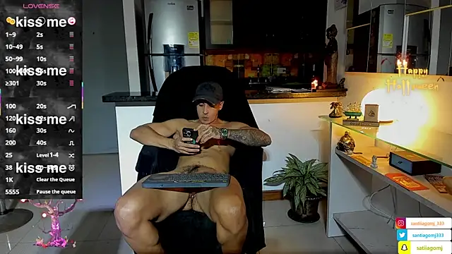 Dominic Joness online show from October 25, 12:29 am