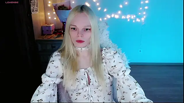 Emily Nyaffee online show from March 14, 7:12 pm