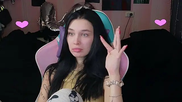 Amanda Tender online show from February 2, 10:17 pm