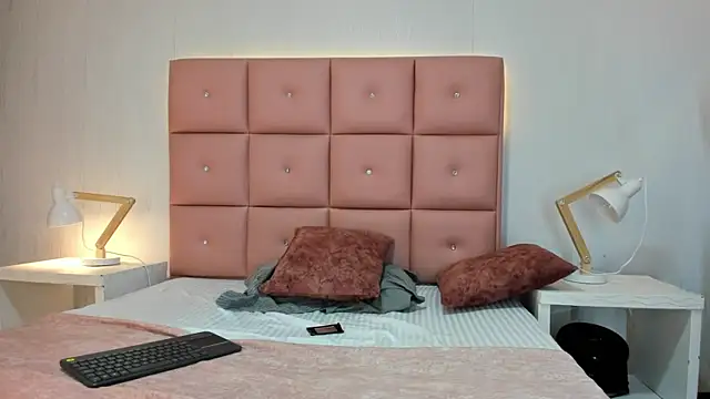 lhiamfit online show from November 5, 4:40 pm