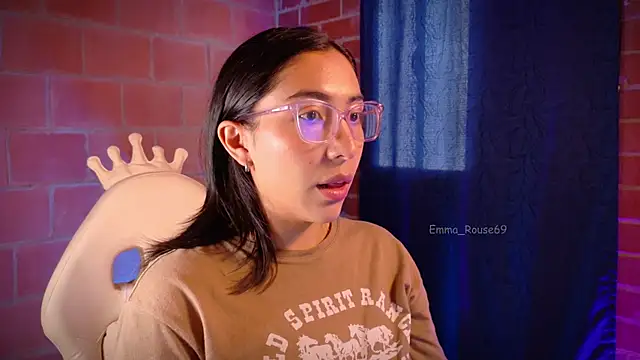 Snapshot of emma_rouse69 chatting on October 16, 2:40 pm emma rouse69 online show from October 16, 2:40 pm