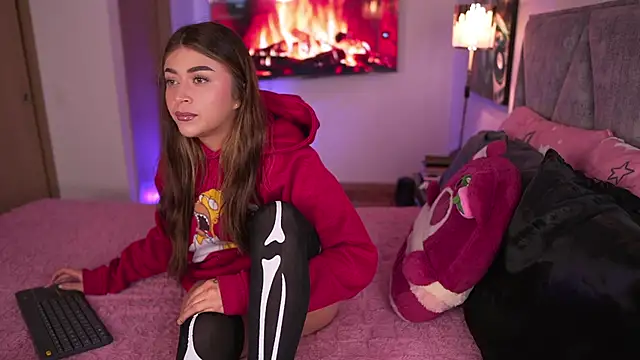 Snapshot of babesamanta chatting on October 13, 4:45 am babesamanta online show from October 13, 4:45 am