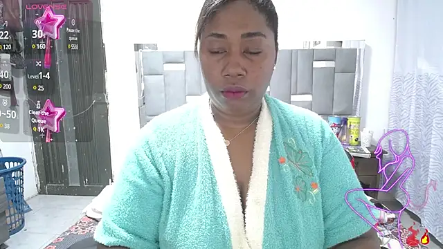 thickebonymilfF online show from January 30, 4:48 am