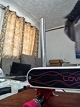 hornycreamybabe online show from March 4, 9:40 am