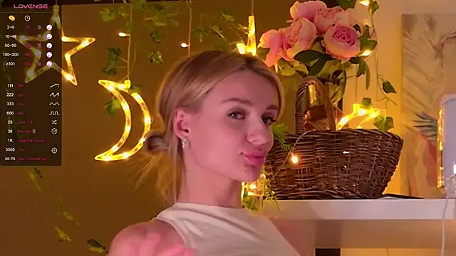 Snapshot of MissLovex chatting on March 11, 5:02 pm MissLovex online show from March 11, 5:02 pm