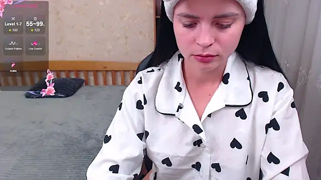 JuicyJess online show from September 13, 7:57 pm