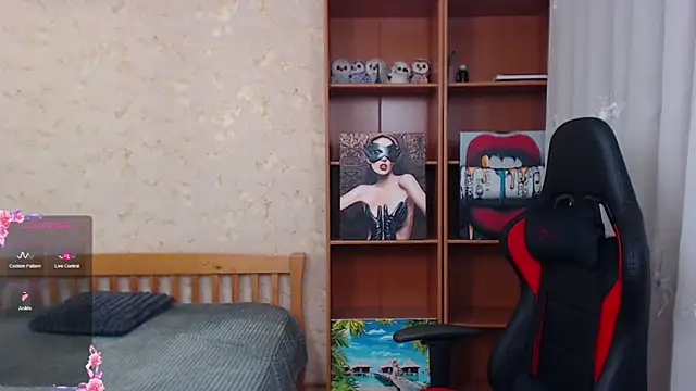 JuicyJess online show from March 10, 8:47 pm