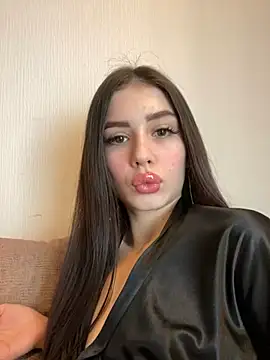 SofiaLaLight online show from February 9, 9:16 am