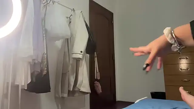 Snapshot of bybabyblue chatting on November 4, 9:36 pm bybabyblue online show from November 4, 9:36 pm