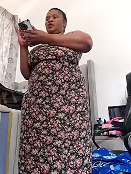 Snapshot of Bootyliciousbbw12 chatting on March 19, 1:51 pm Bootyliciousbbw12 online show from March 19, 1:51 pm