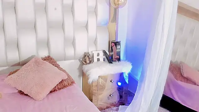 BeckyRusso online show from February 21, 12:39 pm