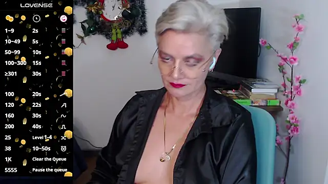 scarlett paris22 online show from January 4, 3:07 am