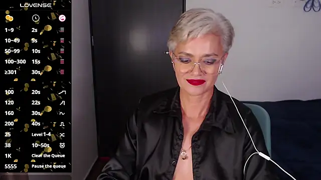 scarlett paris22 online show from January 11, 2:09 am