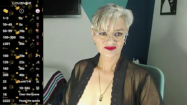 scarlett paris22 online show from March 5, 11:27 pm