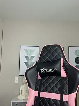 DianaHopson online show from February 5, 12:38 pm