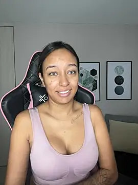 DianaHopson online show from February 12, 10:35 am