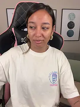 DianaHopson online show from March 5, 10:44 am