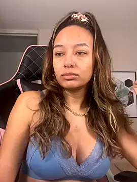 DianaHopson online show from September 21, 11:23 am